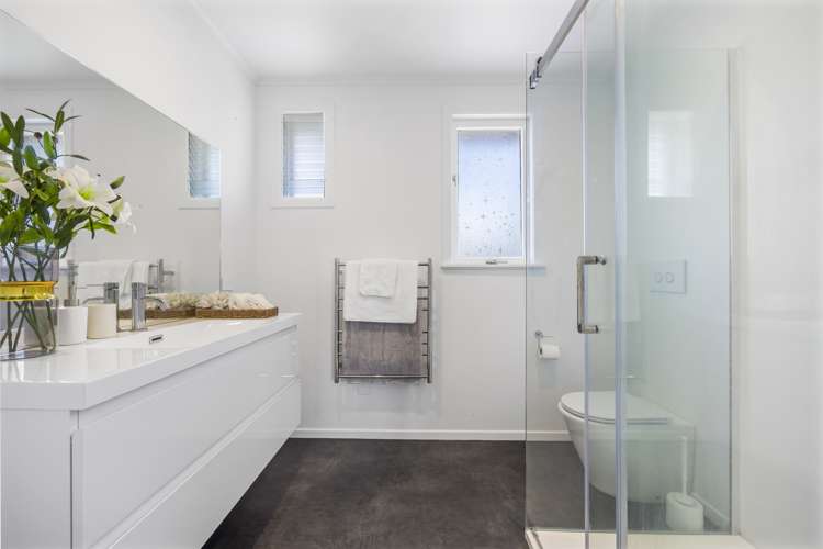 12 Richan Street Glenview_6