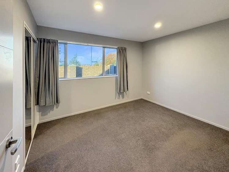 7 Farnborough Way 11103_5