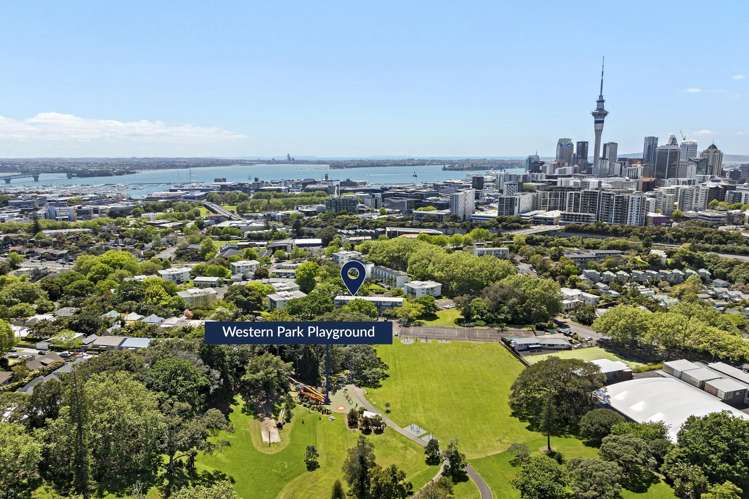 2/79 Beresford Street Freemans Bay_9