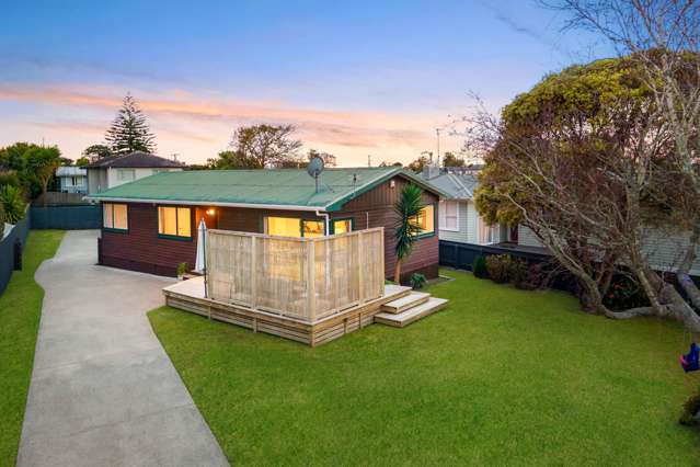 3 Brennan Avenue Te Atatu Peninsula_2