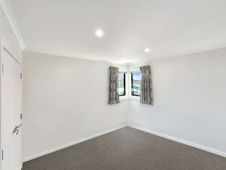 19 Gibraltar Way 10930_6