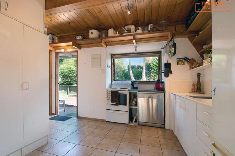 54 Terry Street Blockhouse Bay_31