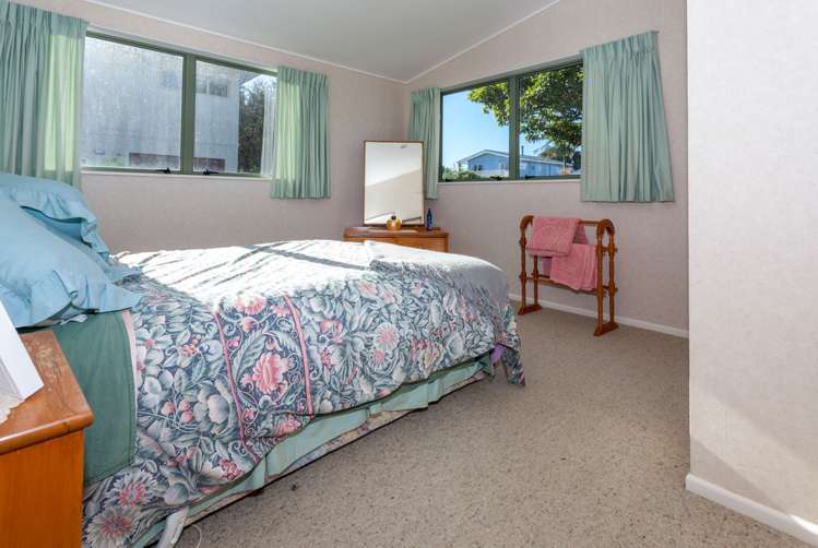 127 Patuwai Drive Whangamata_9