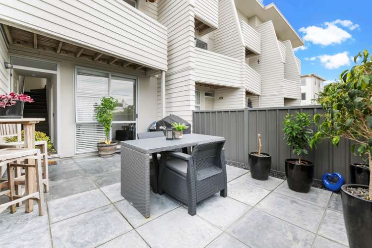 25/3 Riverside Road Orewa_14