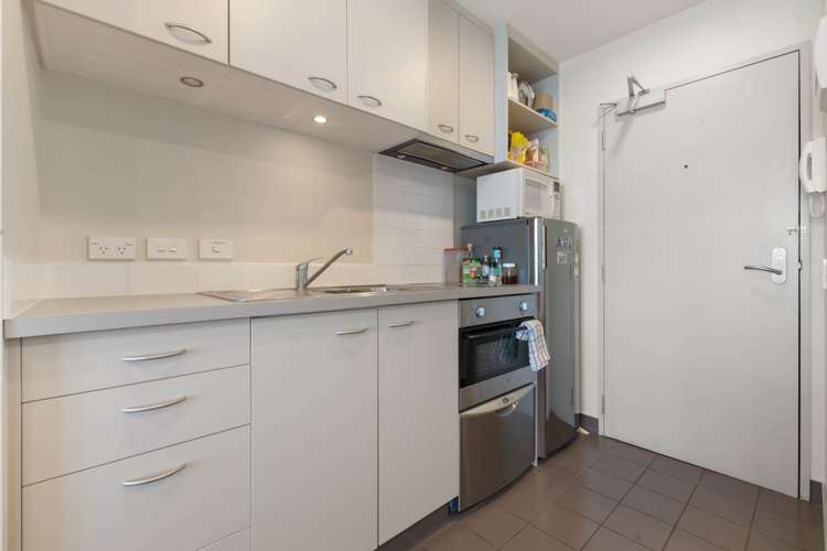 1601/17 Amersham Way_1