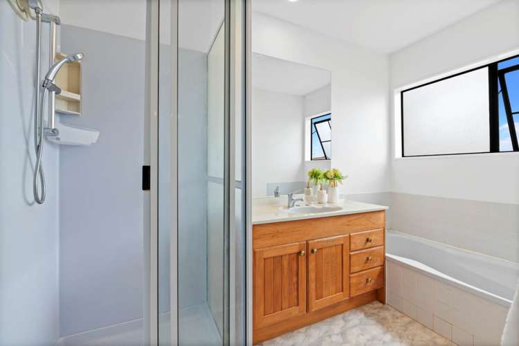 2/69d Kowhai Road Mairangi Bay_15