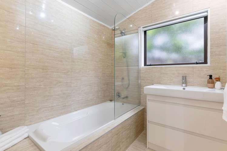 12a Relko Crescent Torbay_8