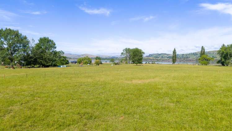 330 and 328 Racecourse Road Waipukurau_9