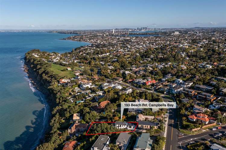 193 Beach Road Castor Bay_23