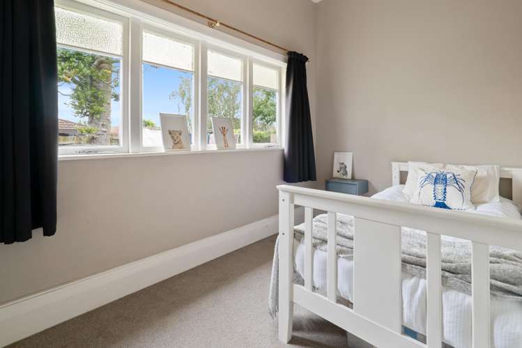 38 Gills Ave Papakura_10