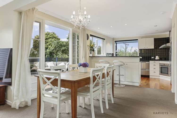 12 Deane Avenue Titirangi_7