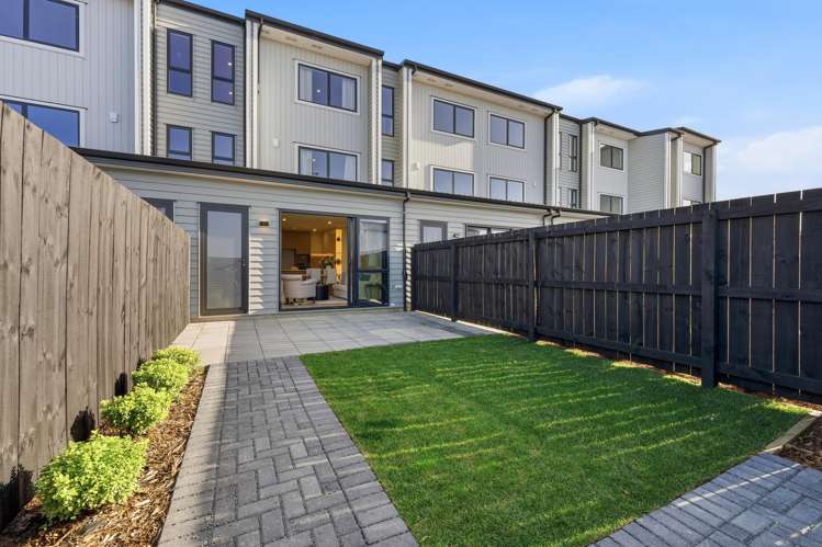 4/157 Bremner Road_0