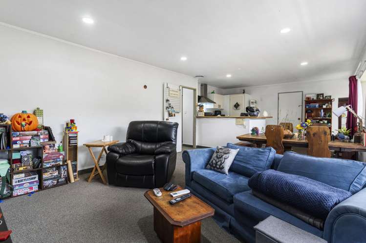 3/30 Trojan Crescent New Lynn_8