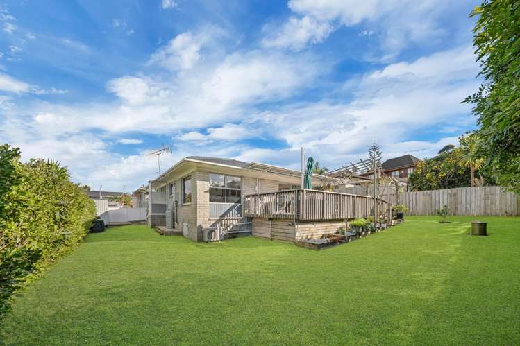 2/4 Noumea Place_3