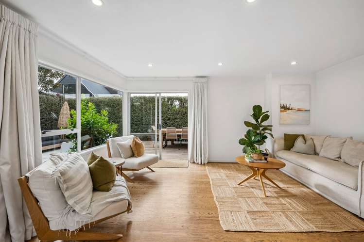 2/7 Hanlon Crescent Devonport_7