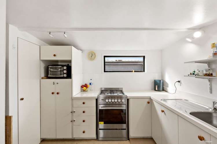 87 Pearson Road Kingseat_15