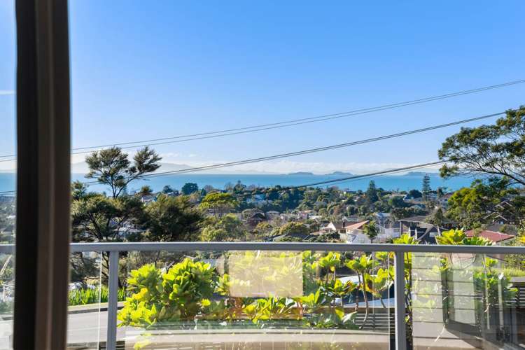 762 East Coast Road Oteha_1