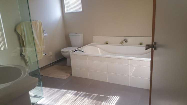 27 Ferry Lane 10126_7