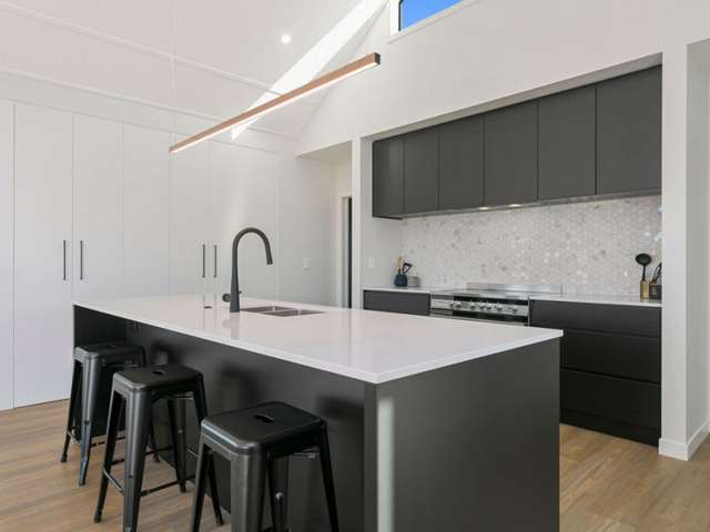 37 Alan Livingston Drive Cambridge_4