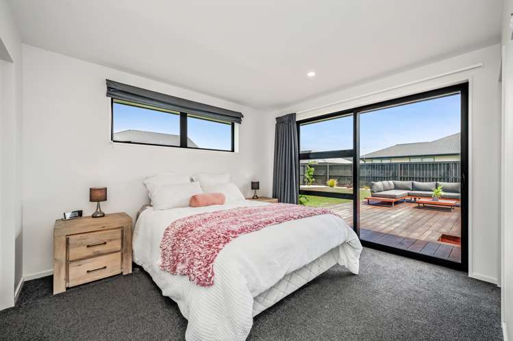 7 Vitalia Crescent Lincoln_13