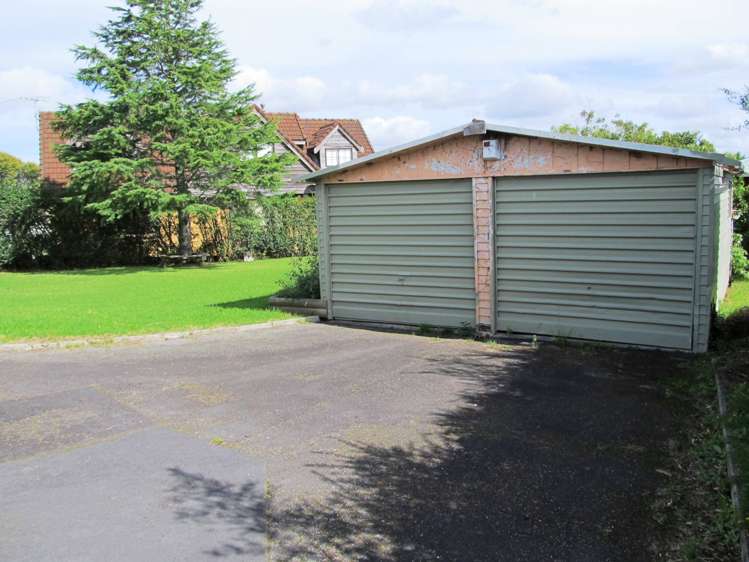 19 Fairfax Avenue Northcote_13