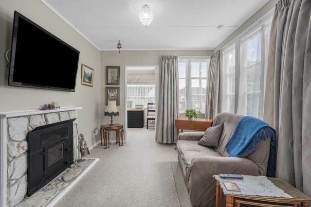 21 Gibson Crescent Naenae_2