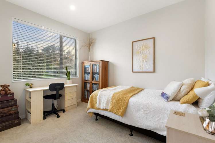 7 Bridget Court Red Beach_19