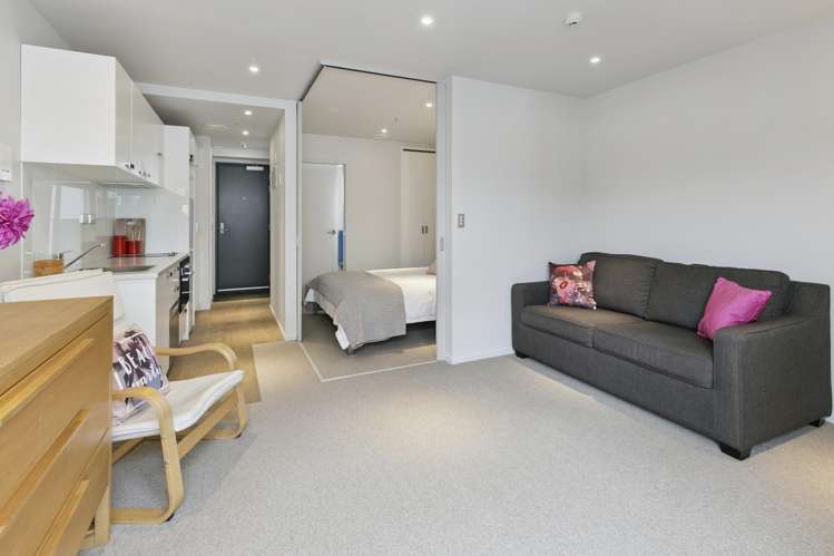 1421/74 Taranaki Street_0