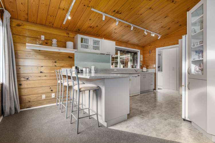 10 Spey Place Papakowhai_2
