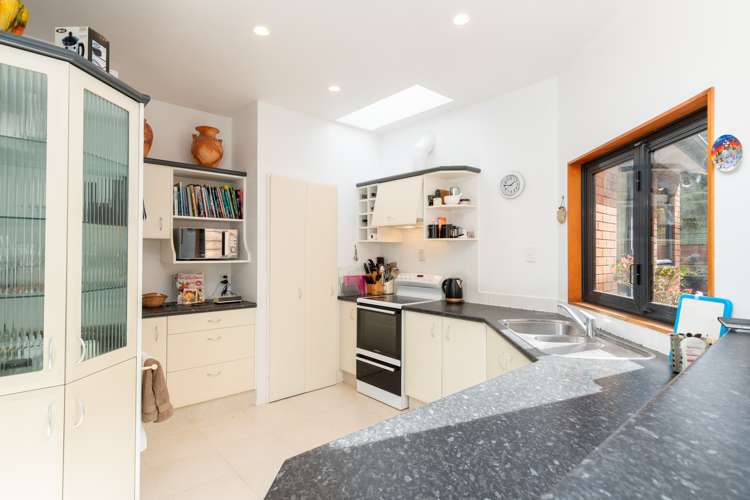 39 Kahikatea Lane Brown Owl_2