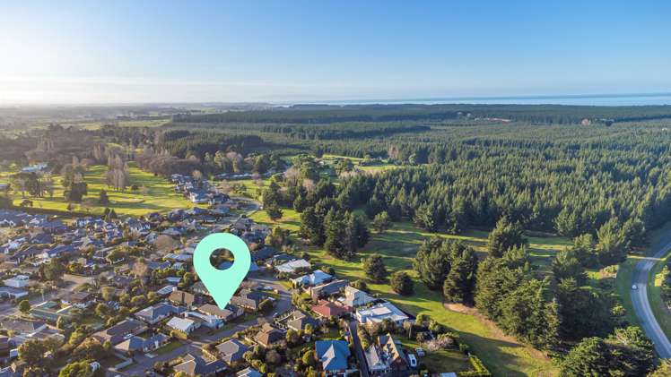 15 Len Hale Place Parklands_16