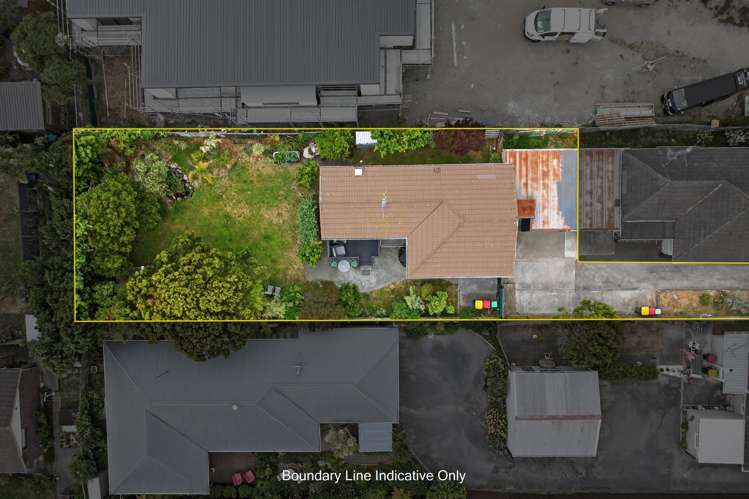 2/207 Estuary Road South New Brighton_13