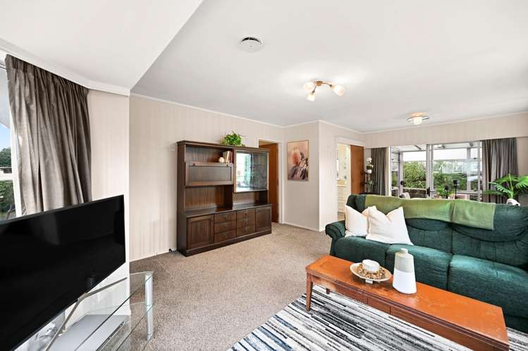 15 Bains Avenue Hamilton East_6