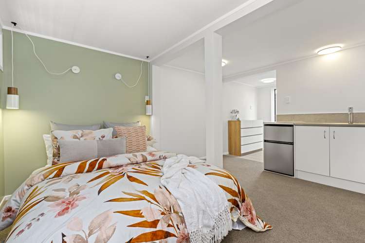 1 Lily Street Raglan_32