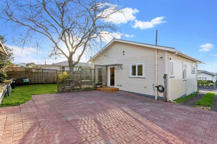 32 Monaghan Avenue Mount Albert_17