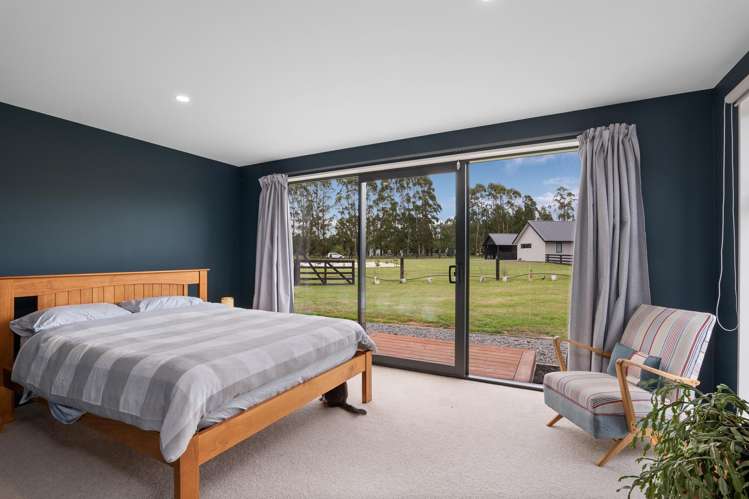 8 Walford Way Darfield_14