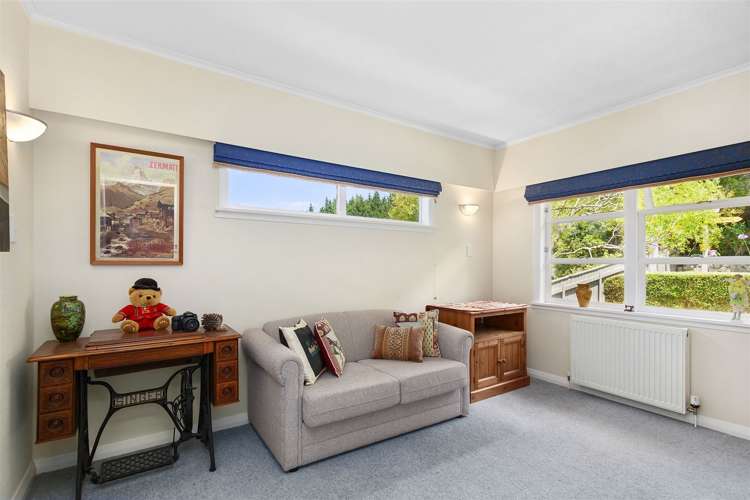 39 Sunrise Boulevard Tawa_16