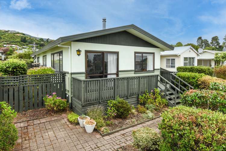 2/27 Koromiko Avenue Stoke_2