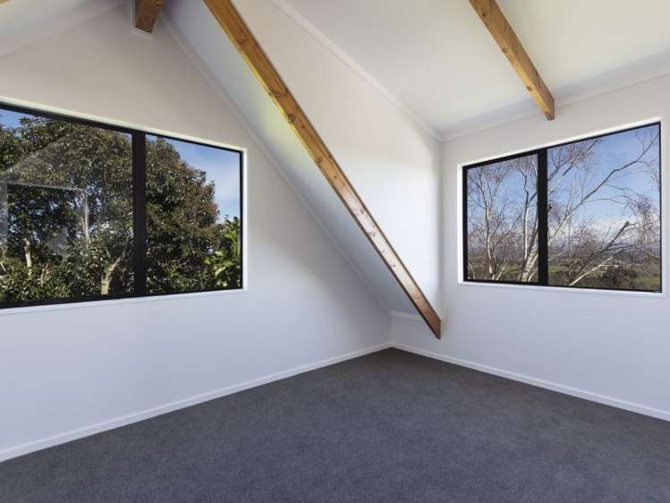 6 Philomel Crest Welcome Bay_22