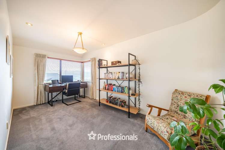 6 Avonlea Grove Belmont_21