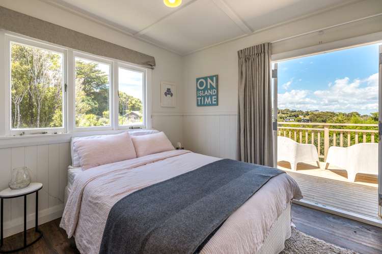 70 Queens Drive Oneroa_47