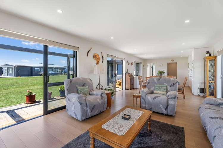 105 Rangiora Crescent Matarangi_10