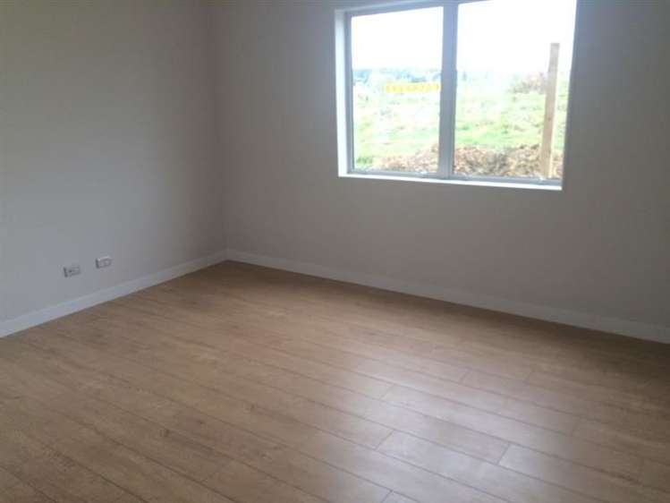 19 Fong Road Flat Bush_16