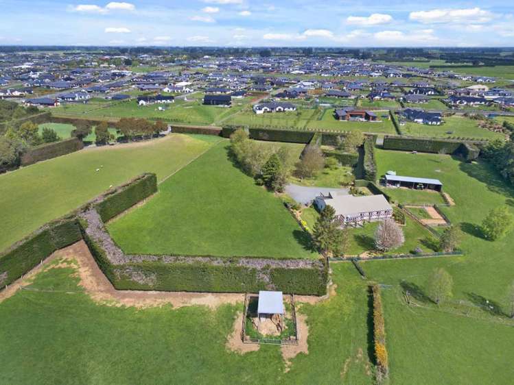 292 Halkett Road West Melton_19