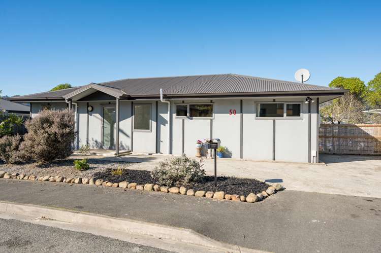 50 Saint Lawrence Street Toi Toi_15