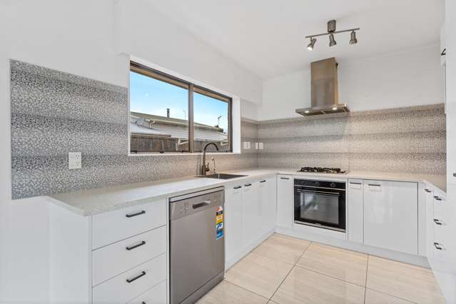 1/69 Settlement Road Papakura_1