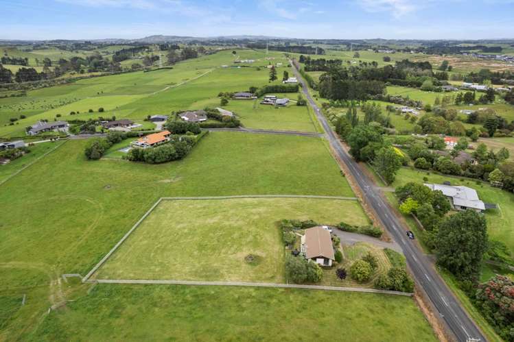 83 Sim Road Paerata_19