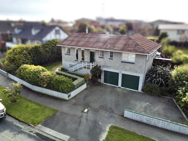 Family Living, Entertaining and Flexibility
