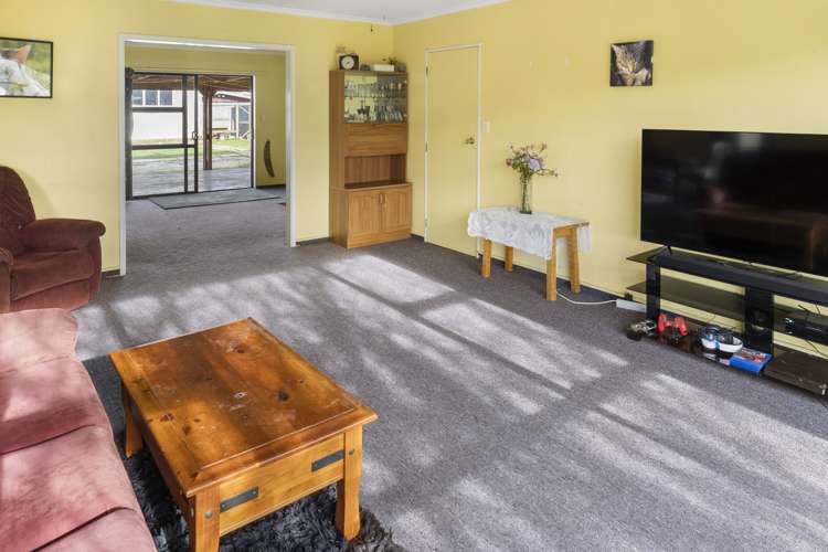 19 Lord Auckland Road Wakefield_7