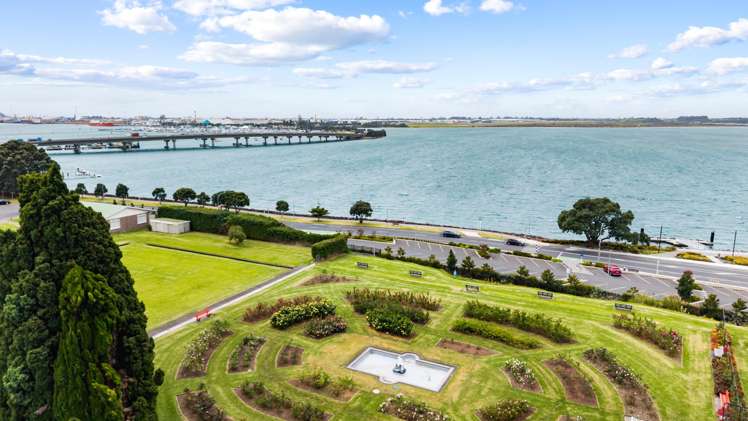 1/18 Cliff Road Tauranga_12